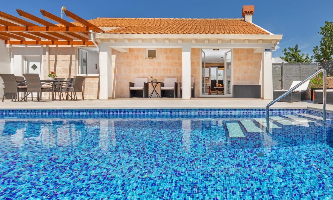Apartment Holiday Home Doma, Cilipi Near Dubrovnik Zewnętrze zdjęcie