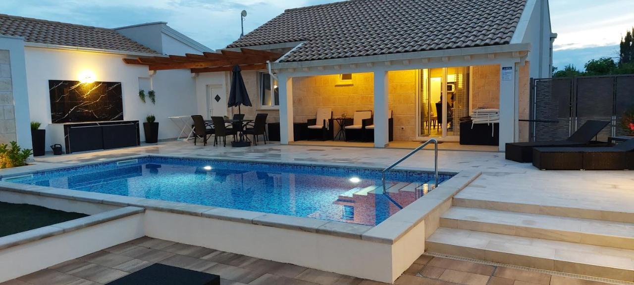 Apartment Holiday Home Doma, Cilipi Near Dubrovnik Zewnętrze zdjęcie
