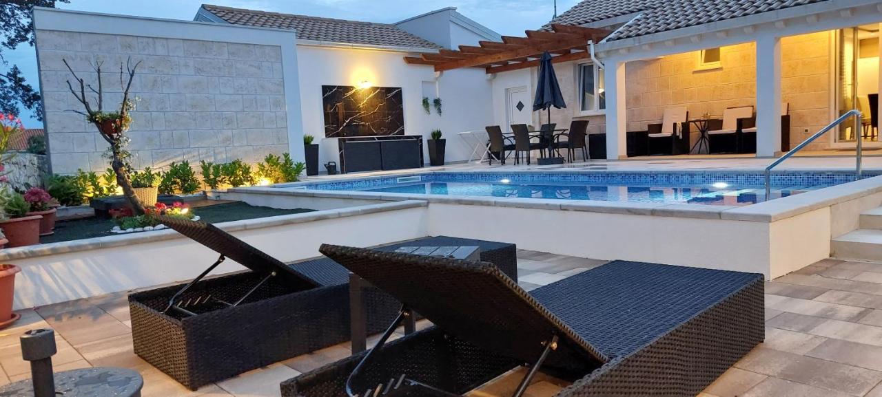 Apartment Holiday Home Doma, Cilipi Near Dubrovnik Zewnętrze zdjęcie