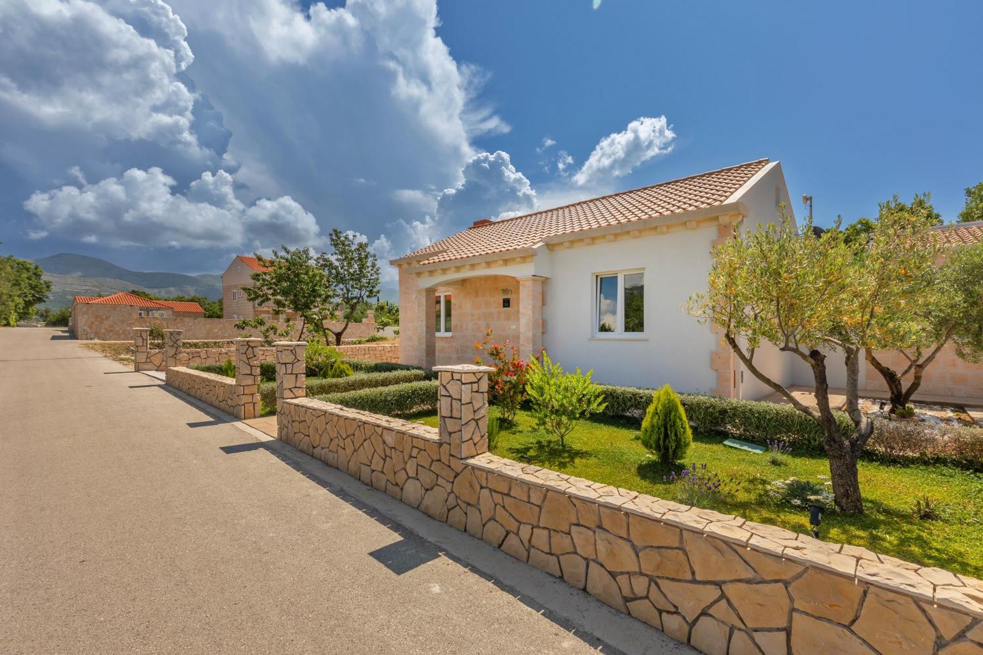 Apartment Holiday Home Doma, Cilipi Near Dubrovnik Pokój zdjęcie
